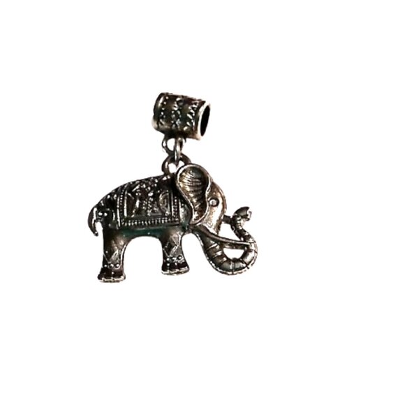 Vintage-inspired Silver-tone Elephant Earrings with Matching Elephant Pendant - Picture 9 of 16